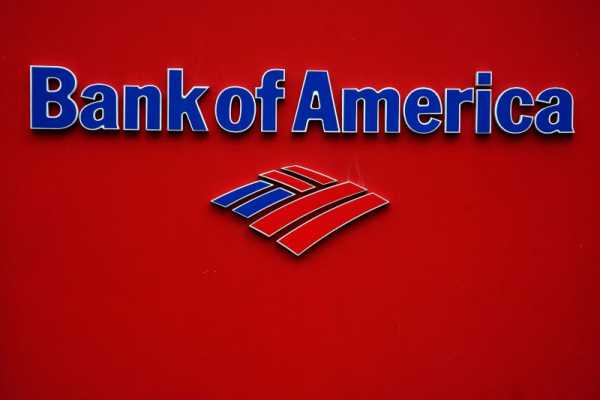 Bank of America to give stock awards to rank-and-file workers