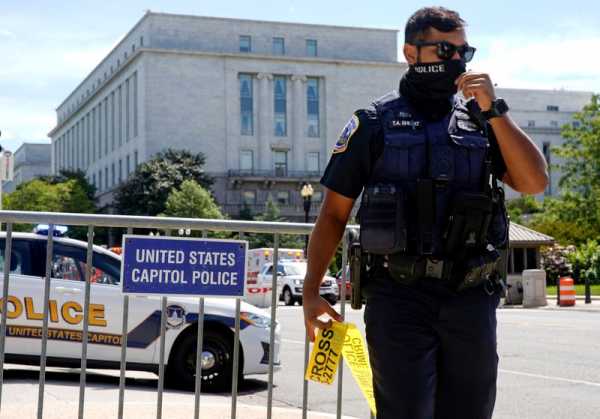 North Carolina man pleads guilty to bomb threat near U.S. Capitol in 2021