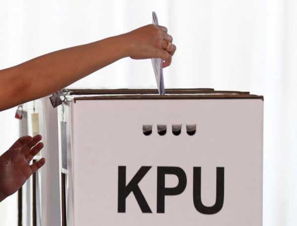 Surprise, confusion as Indonesia district court orders election delay