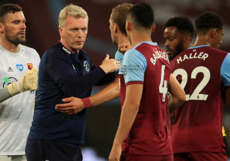 Moyes urges struggling West Ham to 'stand up and be counted