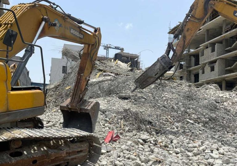 Collapsed Lagos building: 25 rescued, 16 admitted at General Hospital, Odan