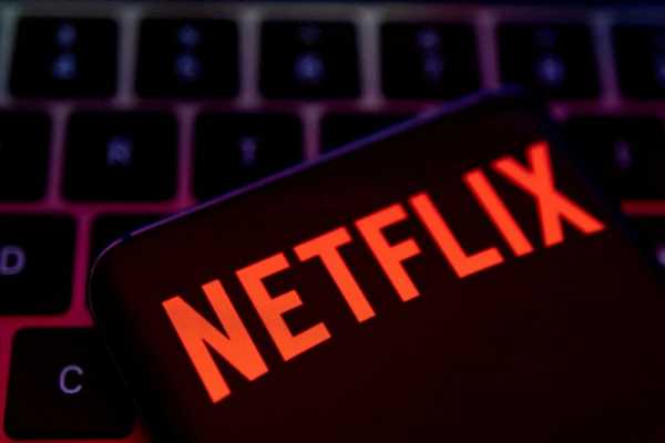 Netflix down for more than 11,000 US users -Downdetector