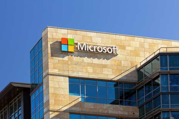 Nasdaq 100, Dow Jones, S&P 500:  Azure Cloud Business Drives Microsoft’s Earnings Above Expectations