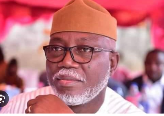 Ondo's new governor appoints five aides, while Akeredolu’s aides resign