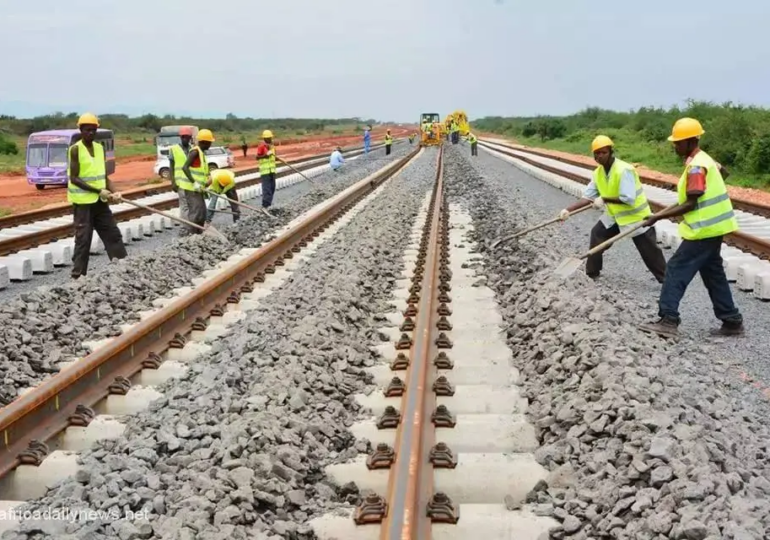 CCECC completes tracks laying from PH to Aba on eastern narrow gauge railway project