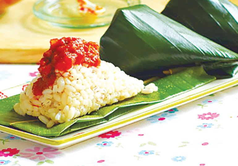 Wrapping leaves as alternative to styrofoam