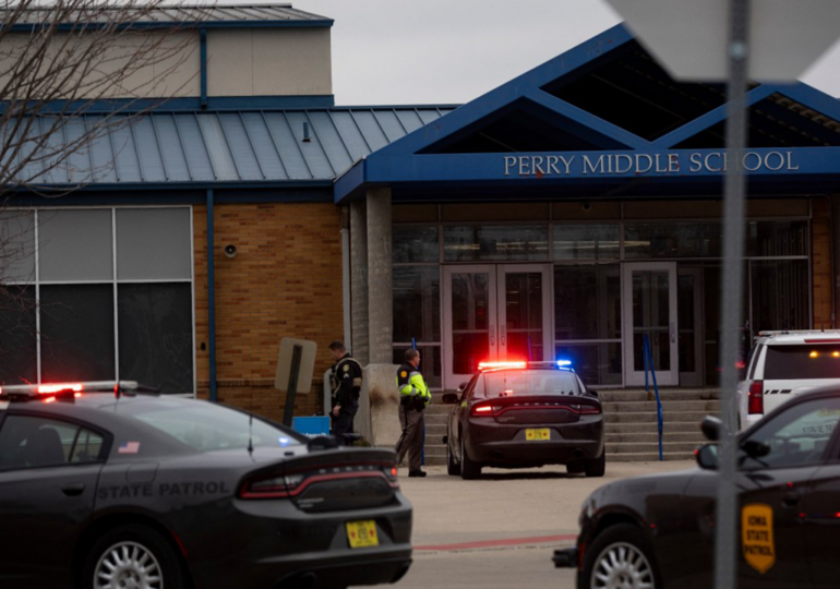 One student dead in Iowa school shooting, four other injuries