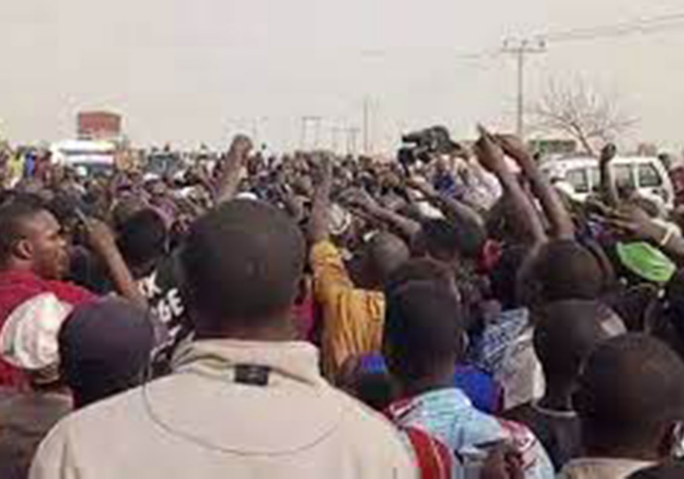 Poor citizens protest high cost of living, hardship in Minna, Osun