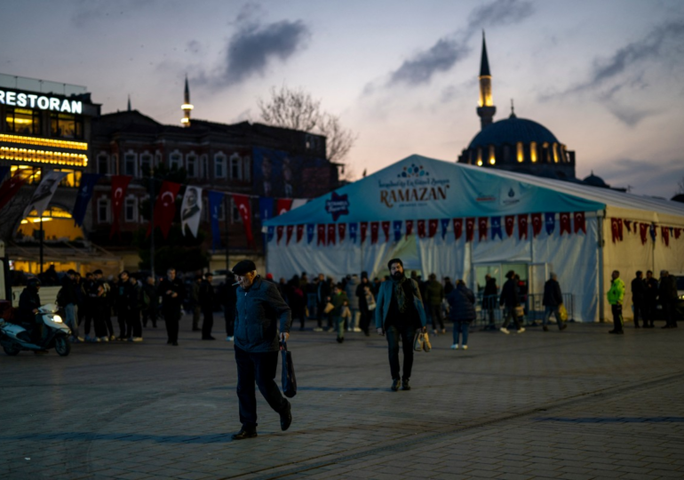 High inflation in Turkey dampens Ramadan's high spirits