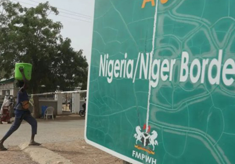 Niger reopens border with Nigeria