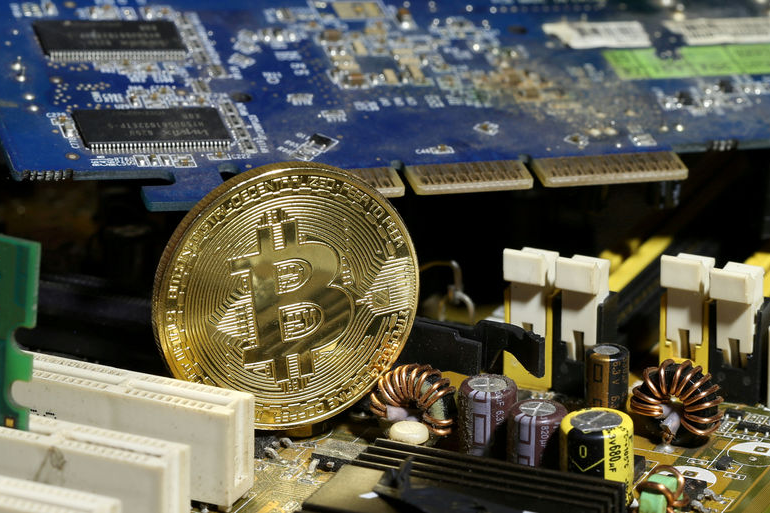 Crypto stock short sellers face $1.9 billion hit as Bitcoin surges - Report