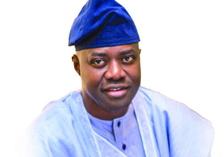 Safer: beneficiaries, others demand more as Makinde disburses N500m SME loan