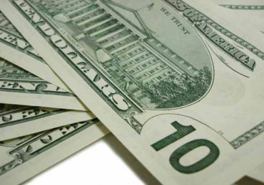 Euro to Dollar Exchange Rate Tests 1.05